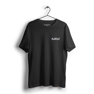 Ikrz | XXX | Shirt im Love Design, einfaches schwarzes T-Shirt mit IKARUZ® Logo auf der Brust.